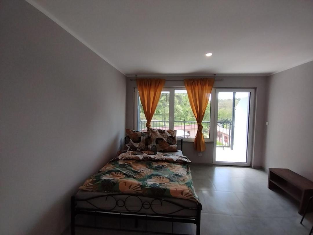 Apartamenty Przy Jeziorze Dlugie  المظهر الخارجي الصورة