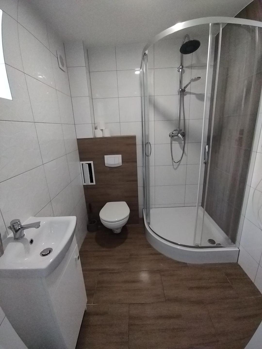 Apartamenty Przy Jeziorze Dlugie  المظهر الخارجي الصورة